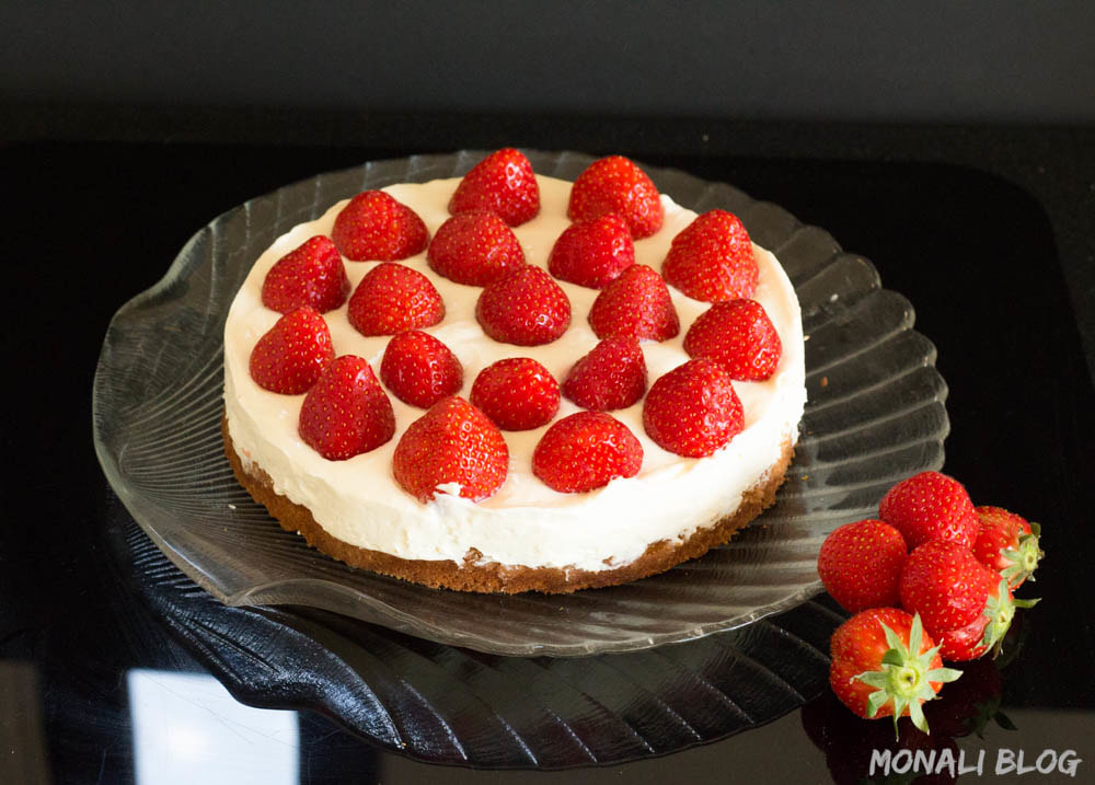 Erdbeer-Mascarpone Kuchen - Monali Kuchenblog